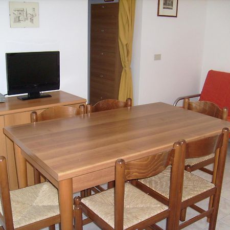 Villa Valeria Λινιάνο Σαμπιαντόρο Δωμάτιο φωτογραφία